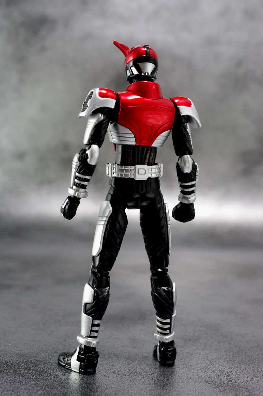 S.H.フィギュアーツ 仮面ライダーカブト フィギュア Amazon.co.jp: TAMASHII NATIONS S.H.フィギュアーツ 仮面