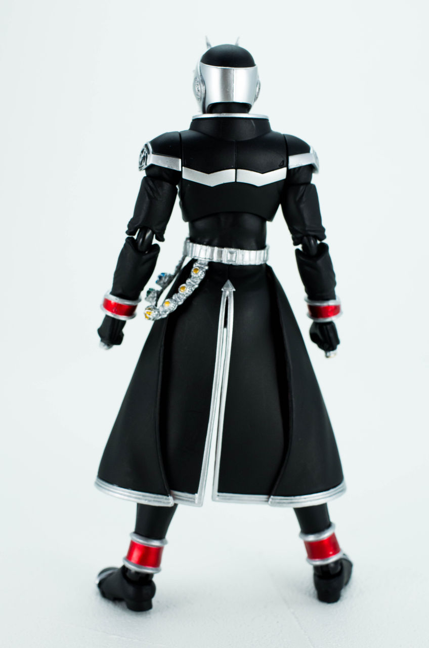 s.hフィギュアーツ 仮面ライダーウィザード フレイムスタイル Amazon | TAMASHII NATIONS S.H.フィギュアーツ(真骨彫製法