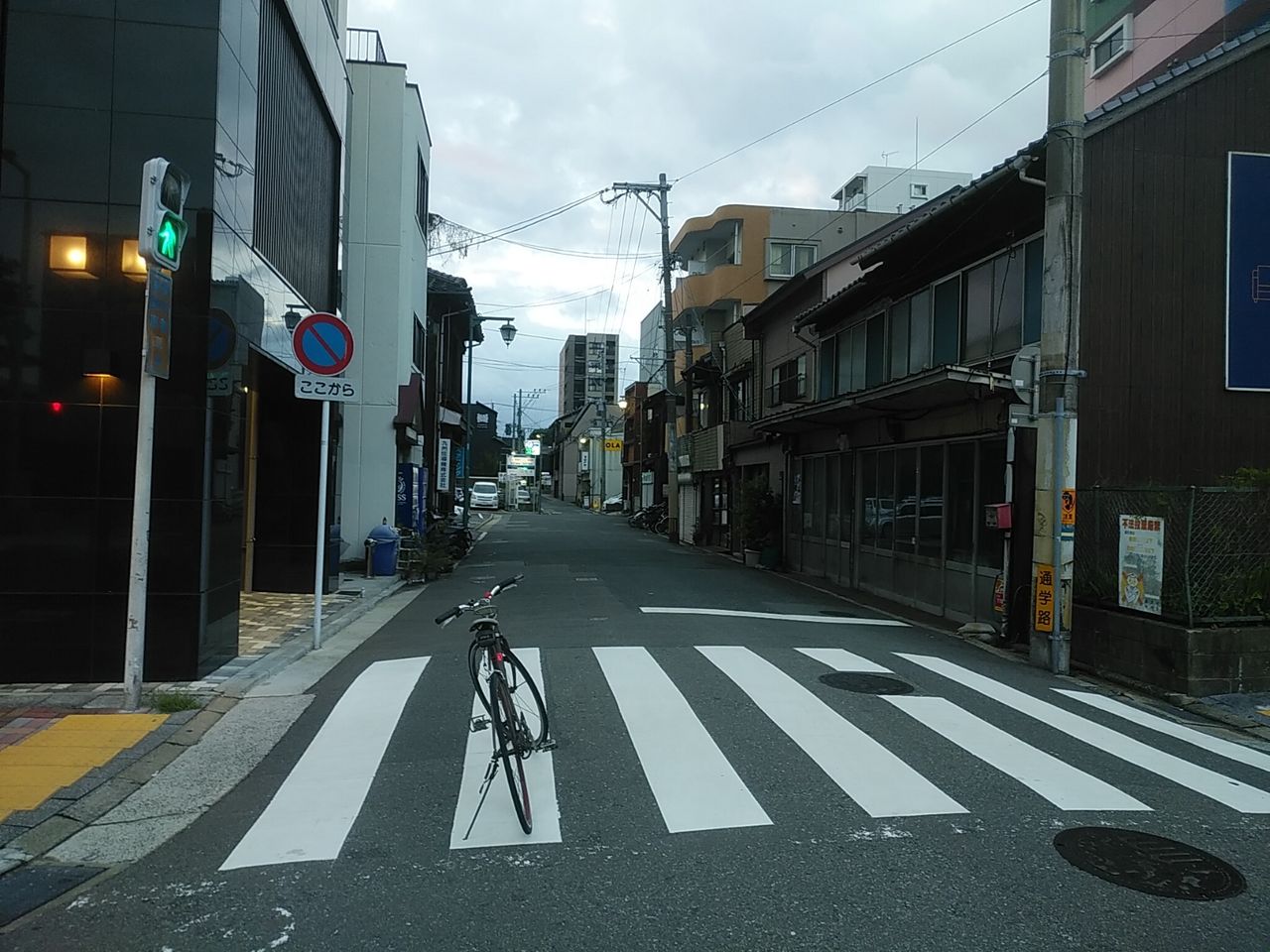 蓮池通り 福岡市道路愛称 博多区御供所地区 風に吹かれて 蓮池通り 福岡市道路愛称 博多区御供所地区 風に吹かれて