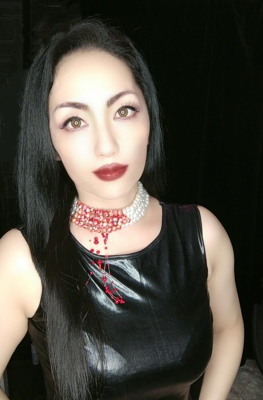 †羽野絢香† 女王のBDSM/支配と服従