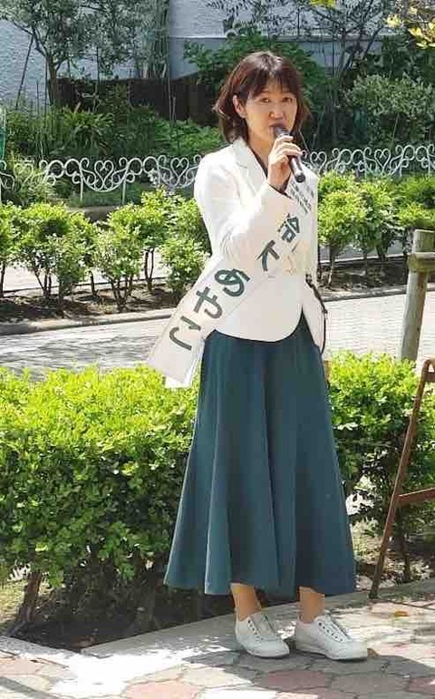 5AB24373-AE90-4CC2-8159-2DCD256B4B4A