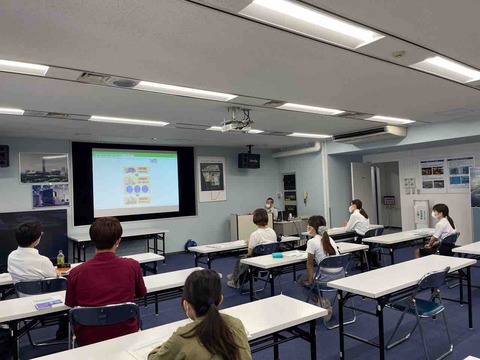 D69E5B91-15BD-461D-B51A-01E9F94BAD1B