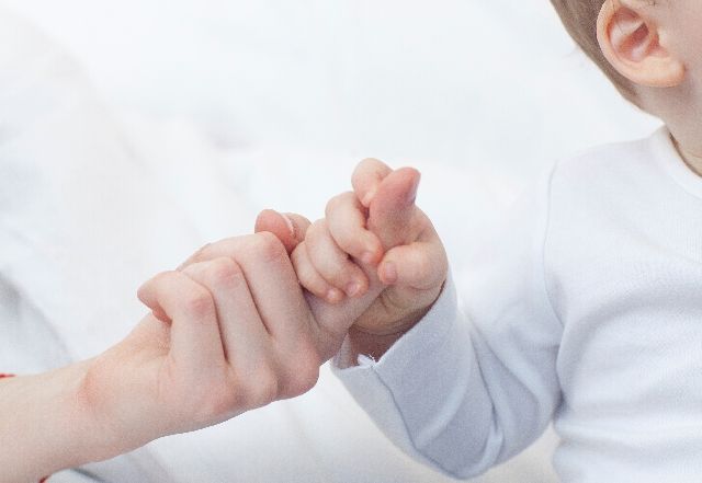 hands