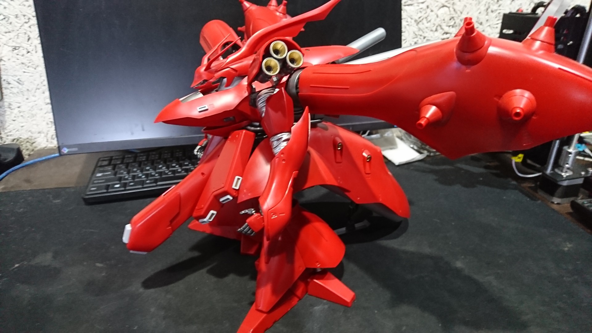 RE/100 ナイチンゲール 制作1.6-1 : 飛ぶ前に助走! ロボプラ制作日記