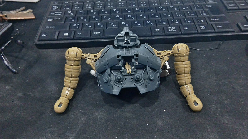 MG 1/100 ゴッグ 制作1 : 飛ぶ前に助走! ロボプラ制作日記 ver3.02