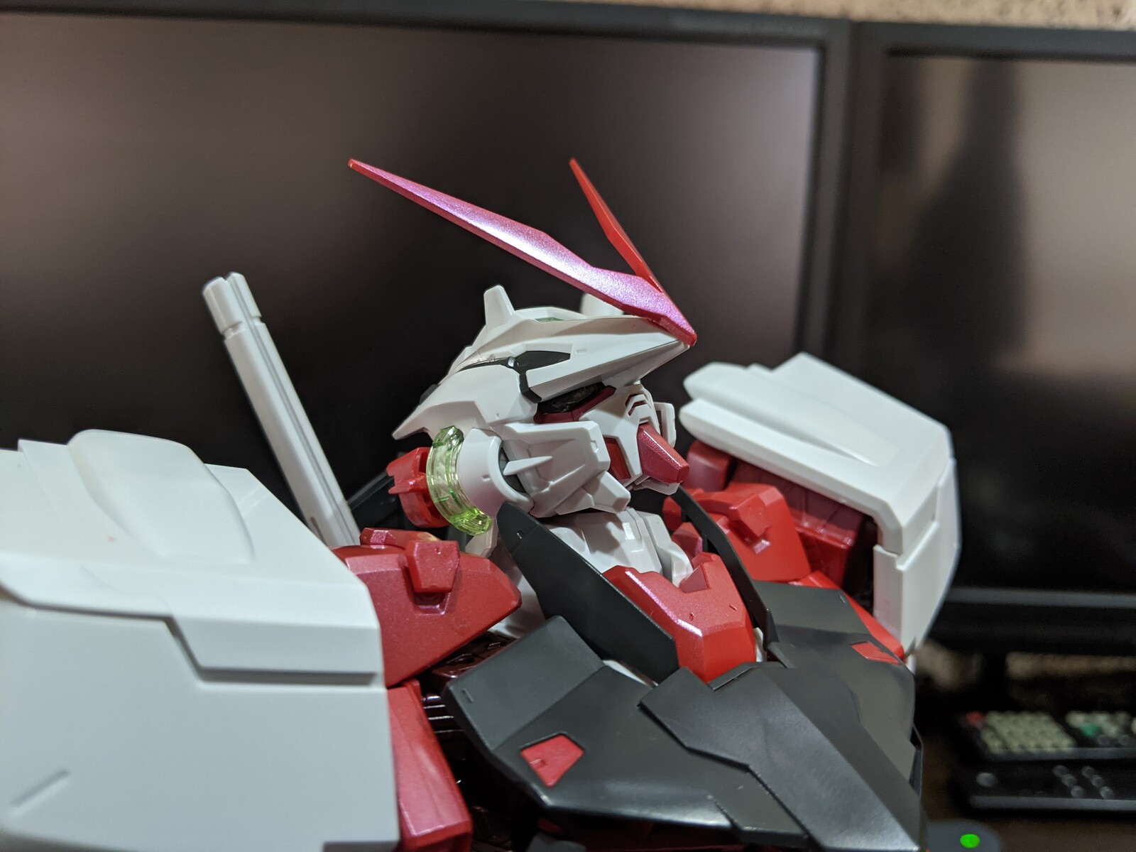 PG ガンダムアストレイ レッドフレーム改　無塗装 PG ガンダムアストレイ レッドフレーム改 無塗装