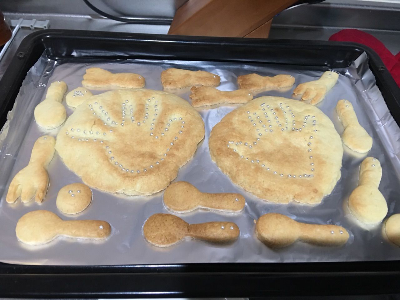 息子10カ月 手形クッキーを作りました 共働き育児始めます ママと息子と たまにパパ の成長記録 息子10カ月 手形クッキーを作りました 共働き育児始めます ママと息子と たまにパパ の成長記録