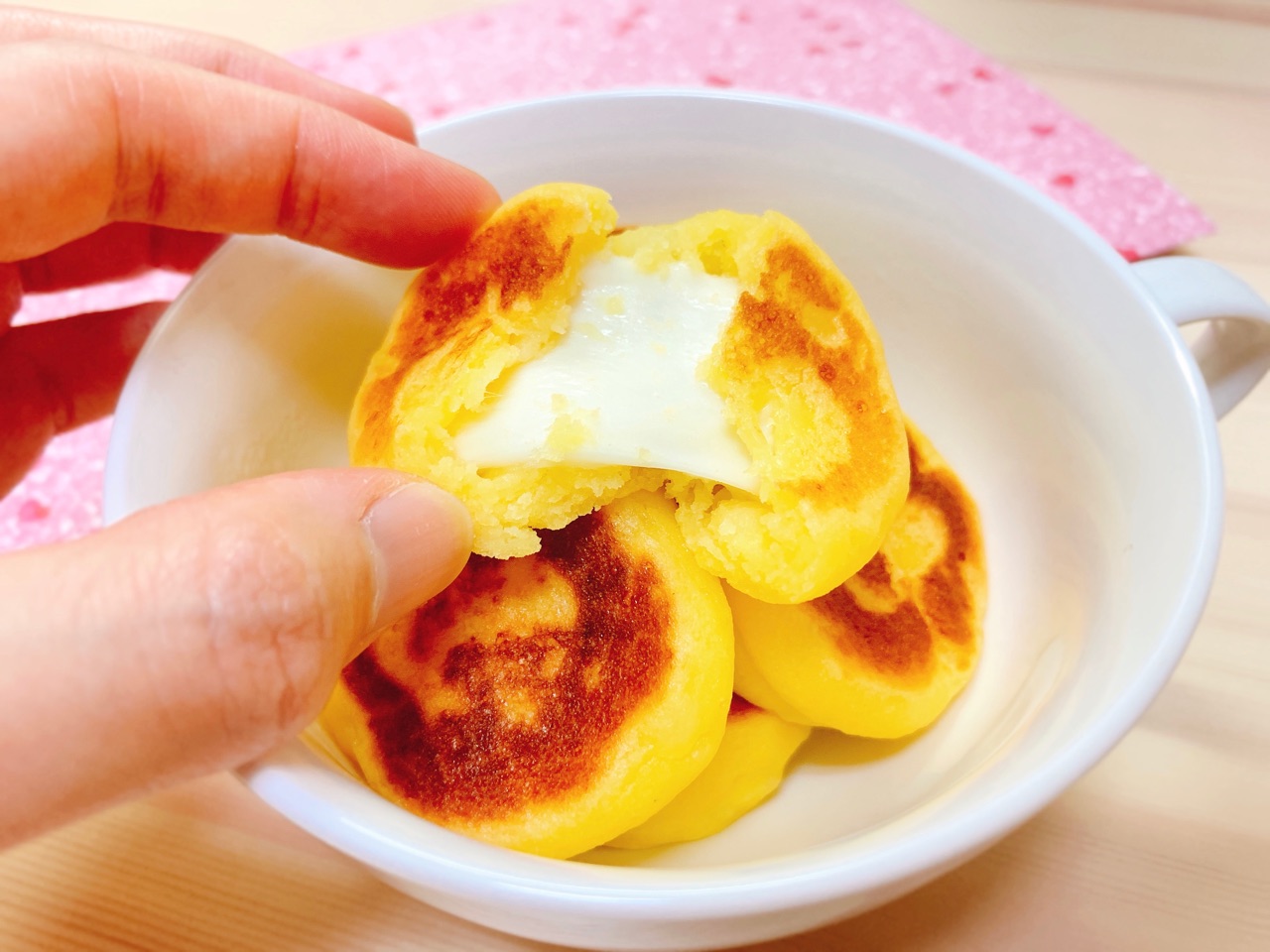 ヘルシーおやつ フライパンパン 発酵なし のび るチーズのもちもちじゃがいもパン 料理家あゆのダイエットごはん ヘルシーおやつ フライパンパン 発酵なし のび るチーズのもちもちじゃがいもパン 料理家あゆのダイエットごはん