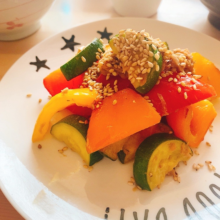 ダイエットごはん 味付け2つ ズッキーニとツナ缶の簡単レシピと低糖質 低脂質なバランスごはん 料理家あゆのダイエットごはん