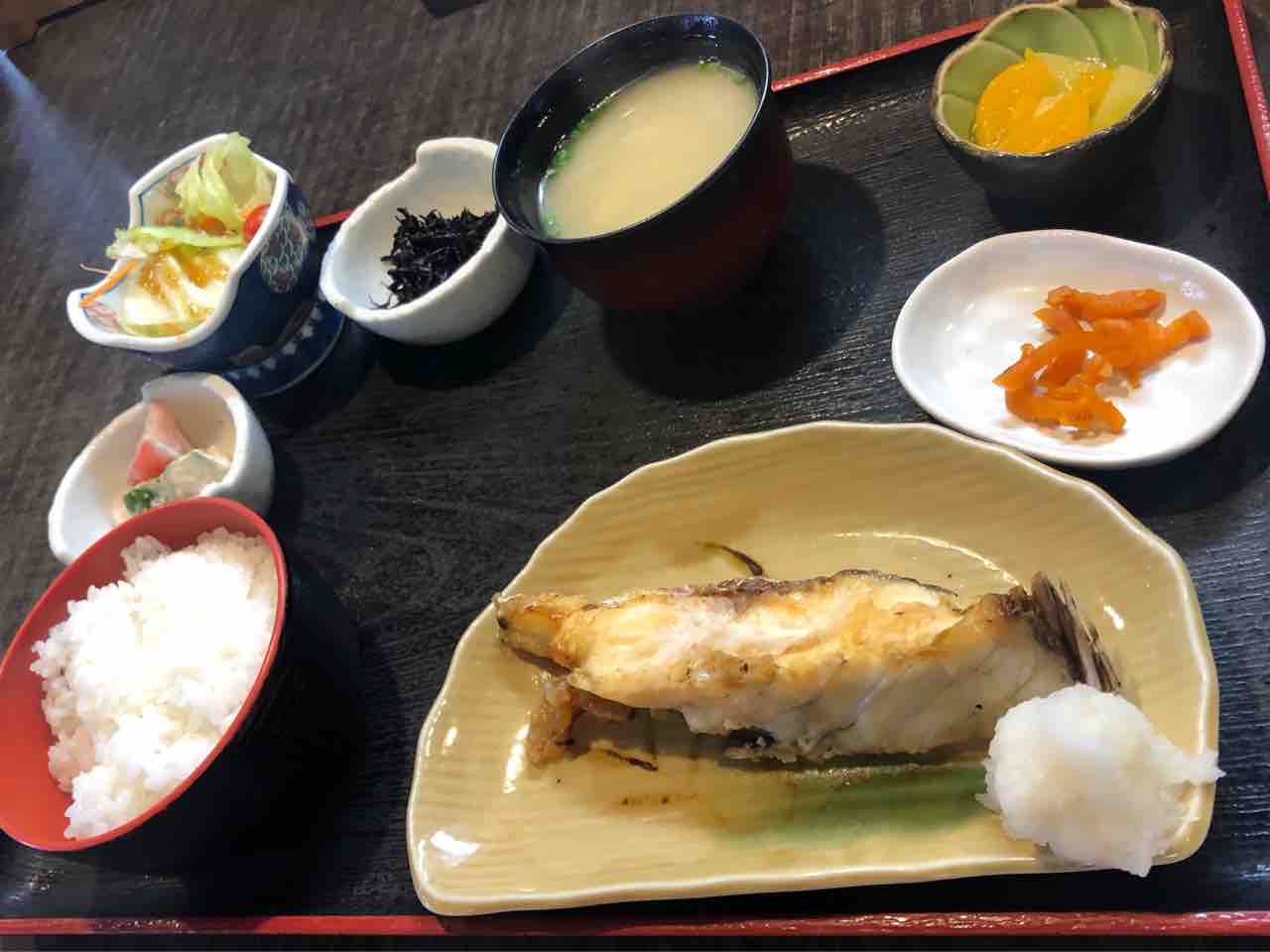 西区 田崎市場内 魚良 でランチタイム 本まぐろ丼を食べてきた あゆ姫食い倒れ放浪記 西区 田崎市場内 魚良 でランチタイム 本まぐろ丼を食べてきた あゆ姫食い倒れ放浪記