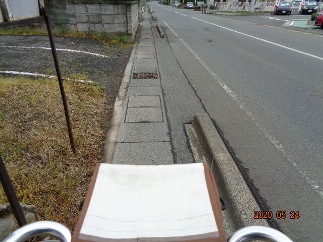 自転車 歩道 通行可 廃止せよ