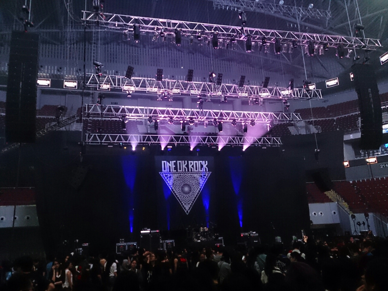 ワンオク 35xxxvツアー マニラ公演 16 1 19 レポ フィリピンで働く現採のブログ