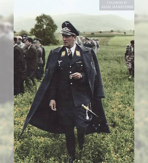 悲報 ナチス ドイツの軍服 ハイセンスすぎる Az通信 悲報 ナチス ドイツの軍服 ハイセンスすぎる Az通信