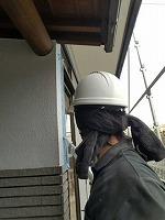 5-3サッシ廻りシール工事のシール充填作業