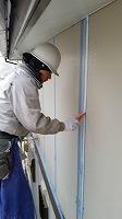 2017-1-17外壁板間シール工事の仕上げ均し作業