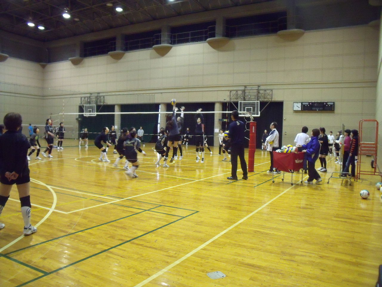 ビーチバレー 朝日健太郎 バレーボールクリニックin麻生スポーツセンター 新百合ヶ丘 あざみままの勝手にひとり言