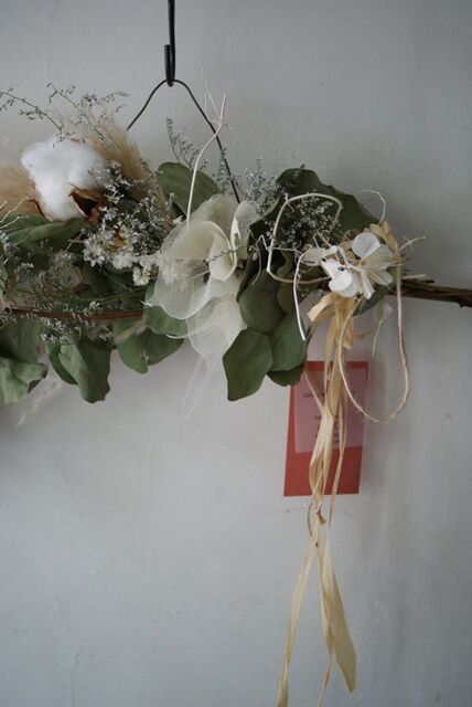 Flowerhanger white3