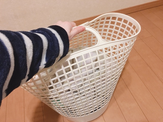 大容量なのに軽くておしゃれ フレディレックのランドリーバスケット 持たない暮らし ミニマム生活 ねこと暮らすミニマリスト 大容量なのに軽くておしゃれ フレディレックのランドリーバスケット 持たない暮らし ミニマム生活 ねこと暮らすミニマリスト