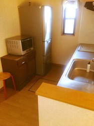 部屋の様子 帰ってきてストレスを感じない部屋 持たない暮らし ミニマム生活 ねこと暮らすミニマリスト