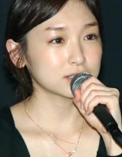 加護亜依 家庭内トラブルで契約解除！？