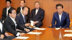 二階氏、台風被害「予測に比べるとまずまず」野党は批判