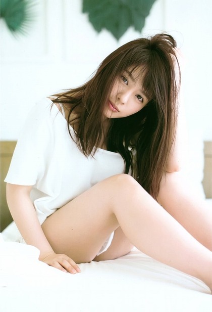 山田菜々_06234