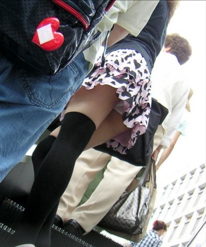 ニーソ ミニスカ 街撮り5