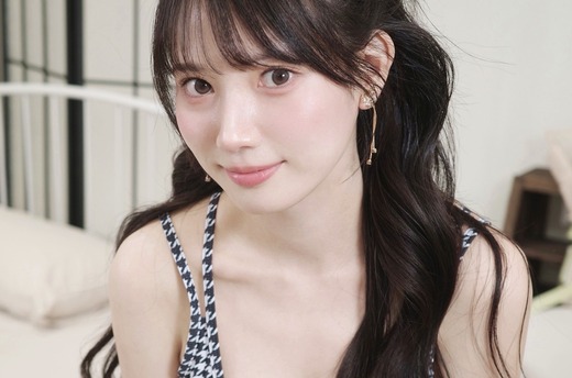 榊原萌が魅せる美しい感性が溢れる作品イメージ