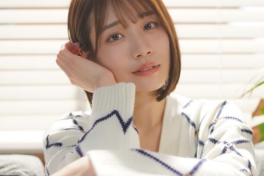 河北彩花：至高の曲線美。瑞々しい感性が宿る一瞬の情動。