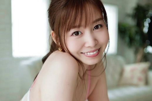 夢乃あいか 作品｜水着メーカーという環境で揺らぐ関係、その行方とは