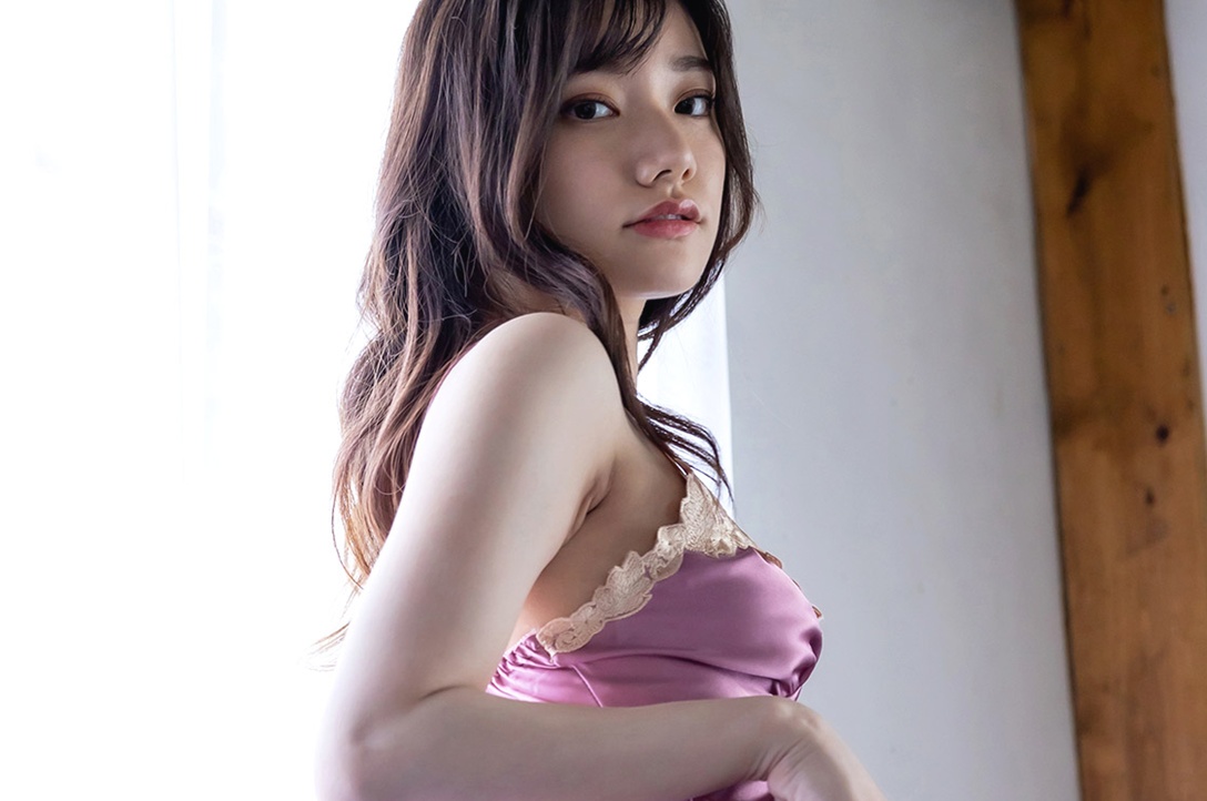 宮下玲奈 距離感が伝わる容姿フォト