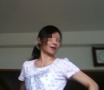 姉の室内盗撮エロ画像2