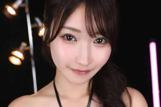 依本しおりに沼る｜VRで憧れの女優と過ごす夢のような至近距離体験