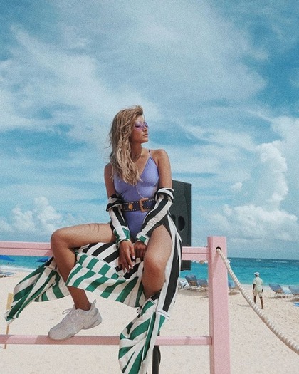 ローラ エロ1