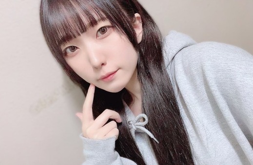 日泉舞香：至高の曲線美。瑞々しい感性が宿る一瞬の情動。