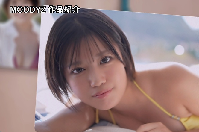 七海まの ムーディーズ専属デビュー｜日焼けあとが眩しい現役女子大生