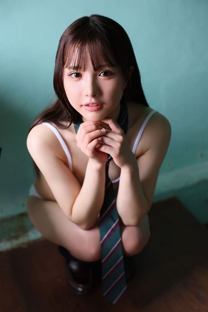 sasaki-saki-gravure_07