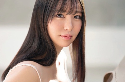 黒島玲衣が魅せる瑞々しく美しい容姿フォト