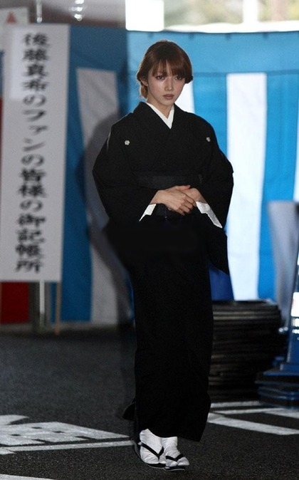 後藤真希 喪服_7
