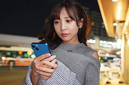 小那海あやが魅せる瑞々しく美しい容姿フォト