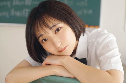 糸井瑠花 作品｜関西出身の自然体な魅力、視線を引きつける存在感