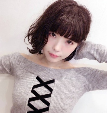 益若つばさ
