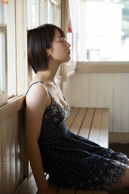 yoshioka riho_02