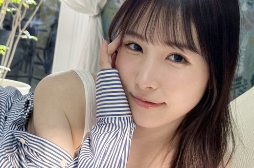 香水じゅんが魅せる瑞々しく美しい容姿フォト