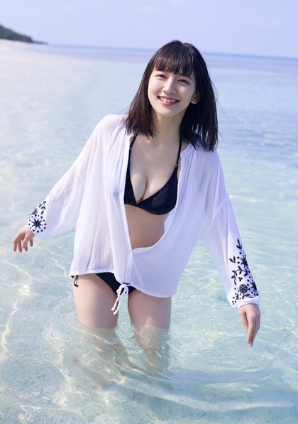 yoshioka-riho_09036