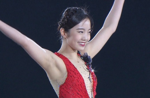 本田真凜 氷上で見せる至高の曲線美
