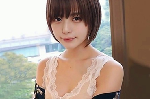 月乃ルナ：瑞々しい感性が宿る一瞬の情動美