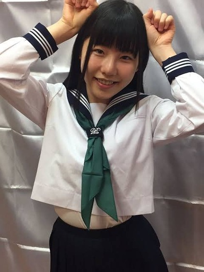 深田えいみ整形前2