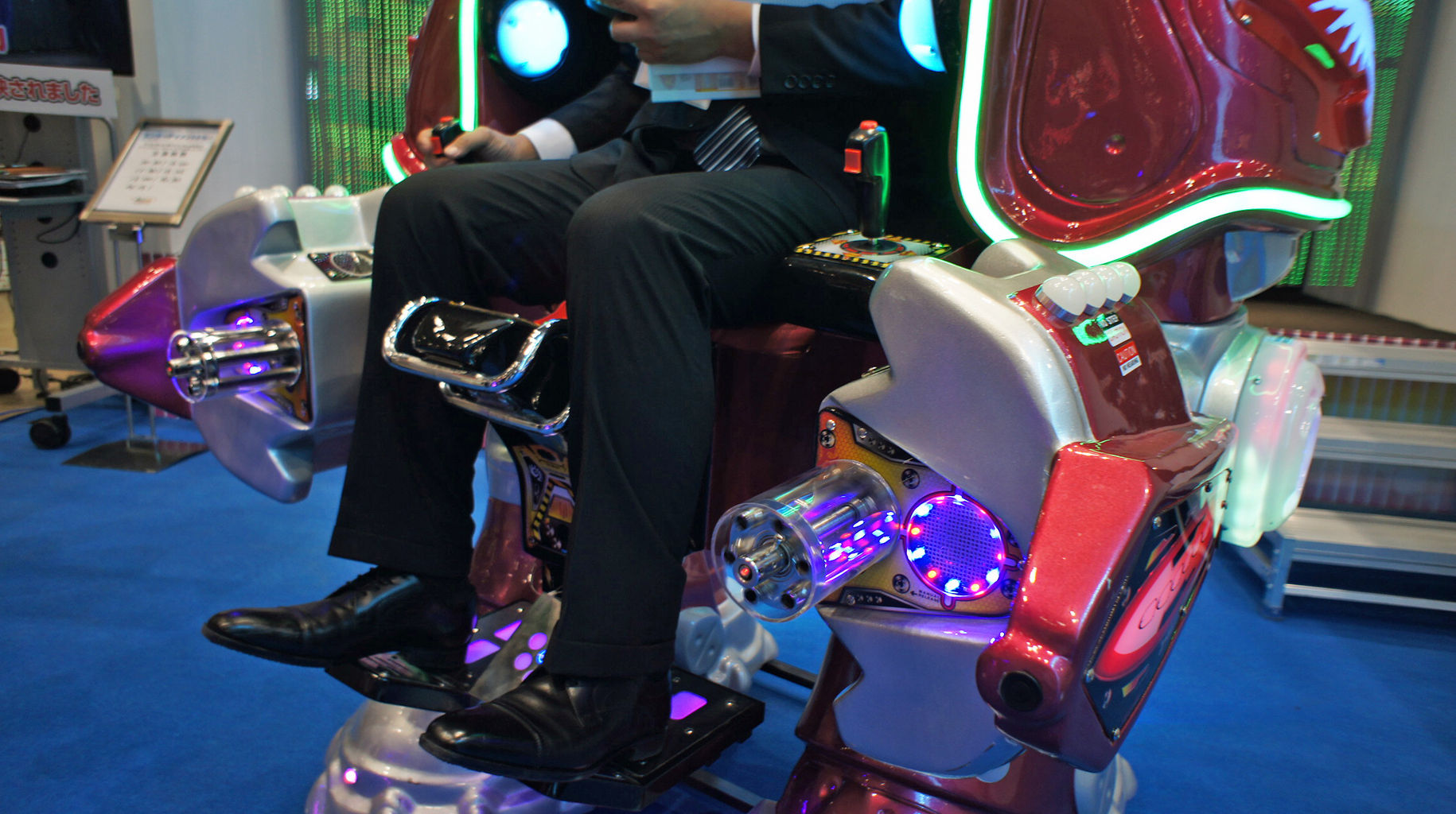 子供の頃にこれがあったら 搭乗型ロボットバトルキング 広告 イベントのアズ コミュニケーションズのblog