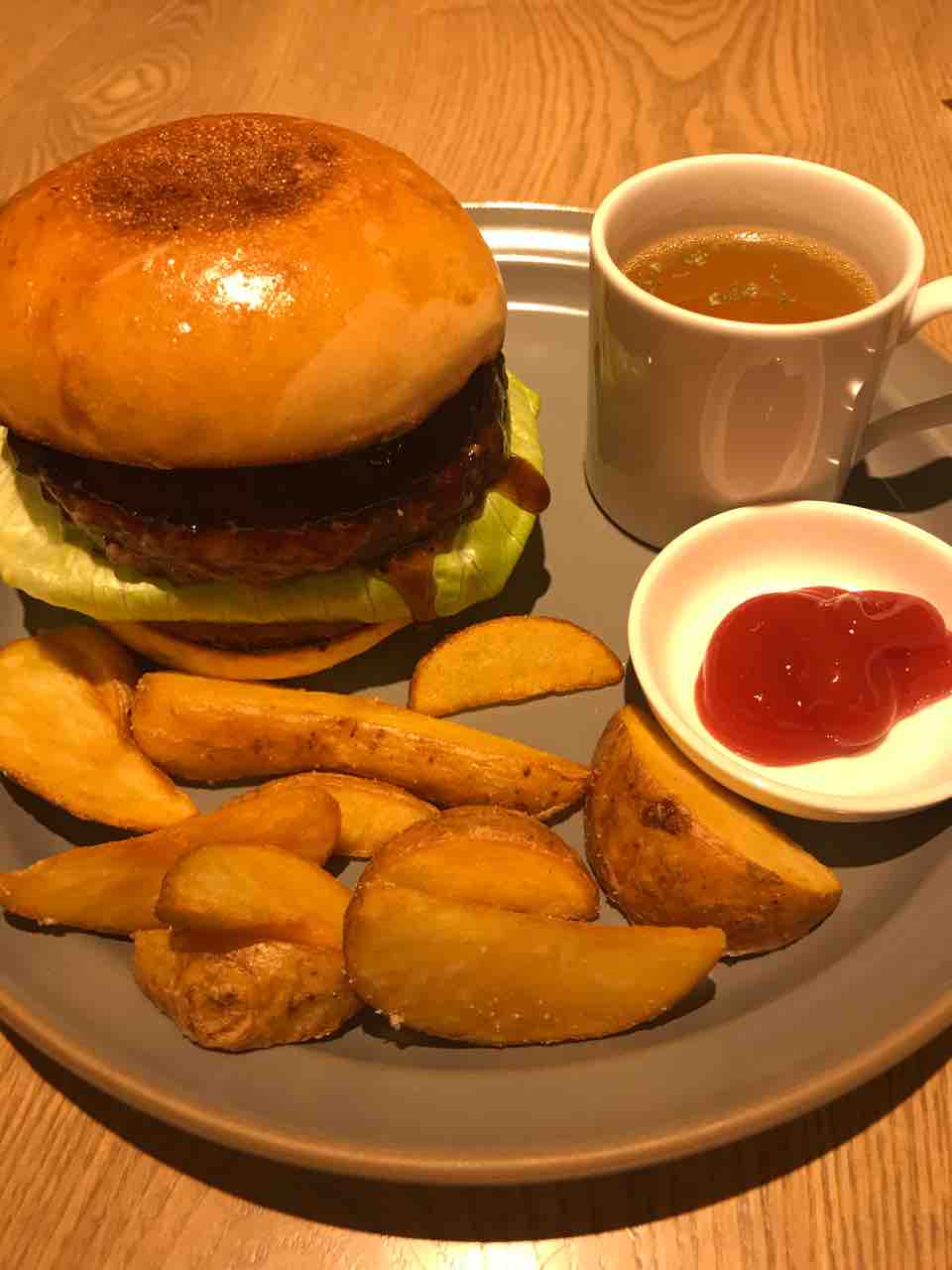 本格ハンバーガー 本みやけ 大手町 大阪 Kの旬の食べ歩き 本格ハンバーガー 本みやけ 大手町 大阪 Kの旬の食べ歩き